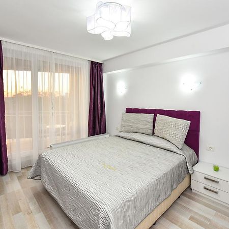 Pierre Cardin Deluxe Apartment With Terrace By Magniflex Bucarest Exterior foto