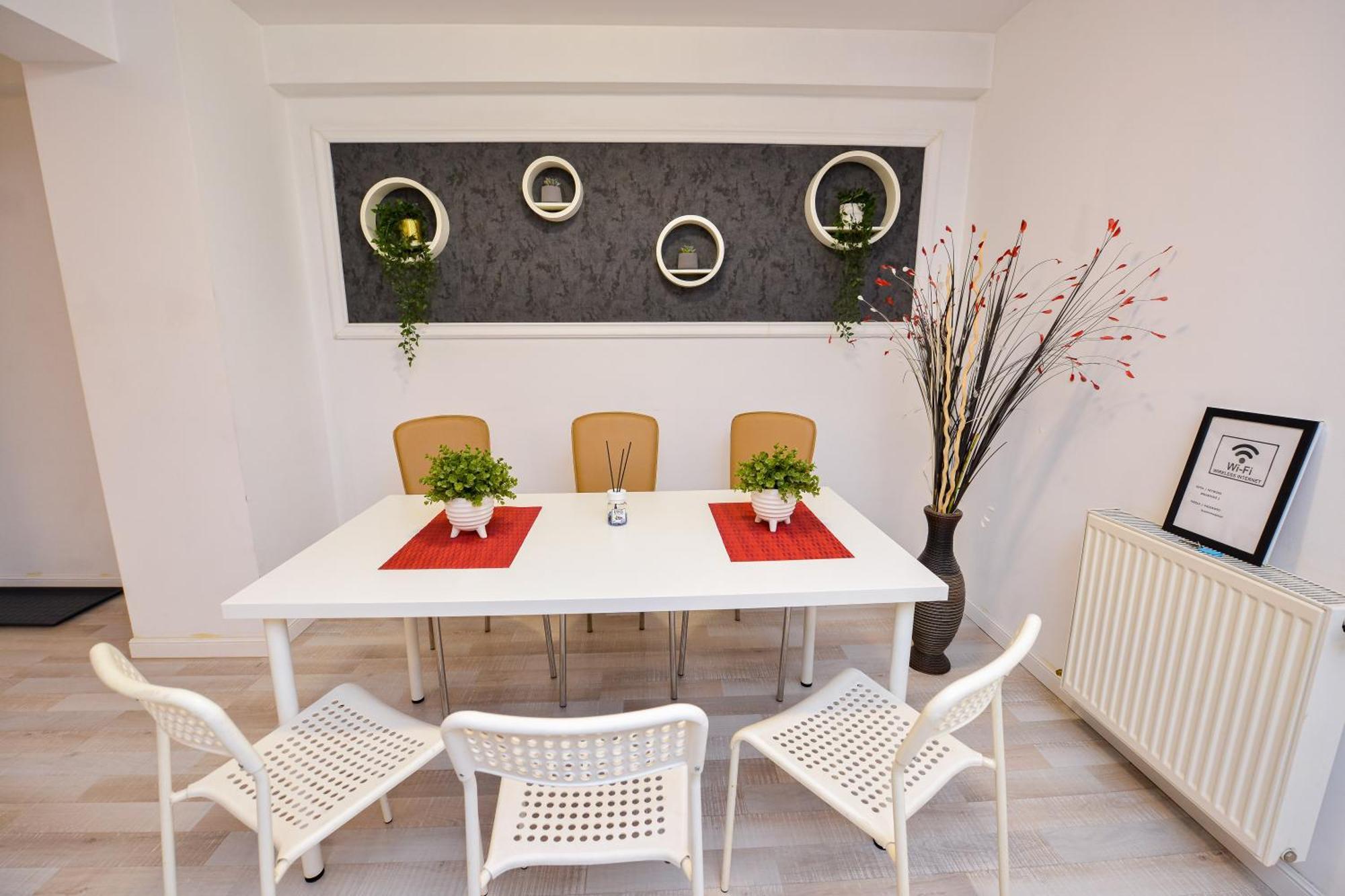 Pierre Cardin Deluxe Apartment With Terrace By Magniflex Bucarest Exterior foto